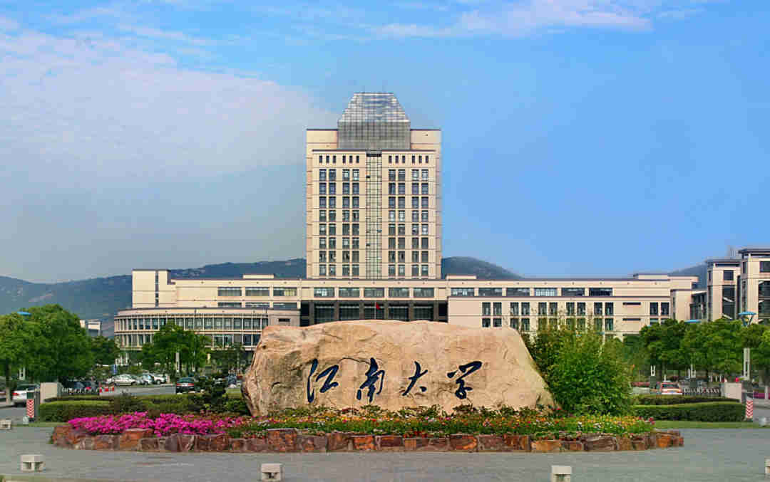 综合类院校VS艺术类院校，美术生选谁更有优势？